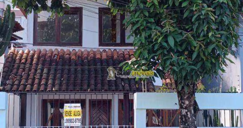 Casa com 3 dormitórios, 300 m² - venda por R$ 780.000,00 ou aluguel por R$ 4.156,87/mês - Riviera Fluminense - Macaé/RJ