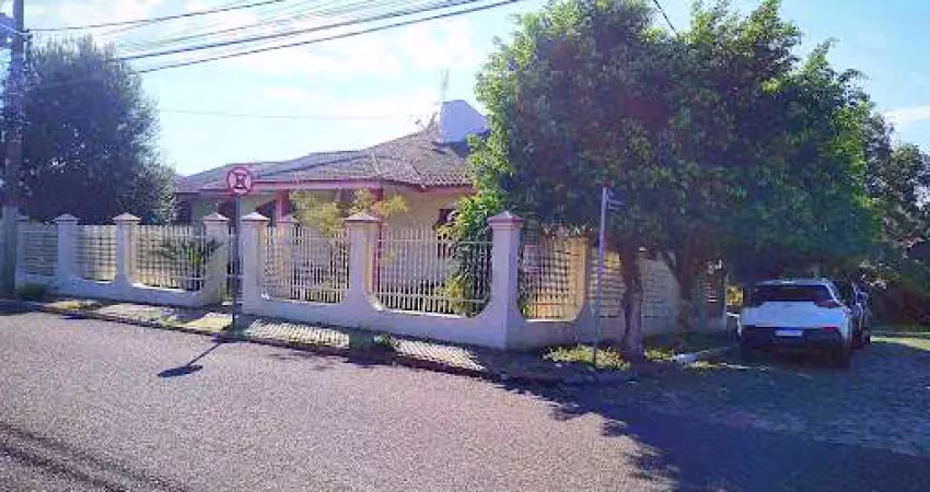 Casa com 4 dormitórios à venda, 334 m² por R$ 1.200.000,00 - Moinhos - Lajeado/RS