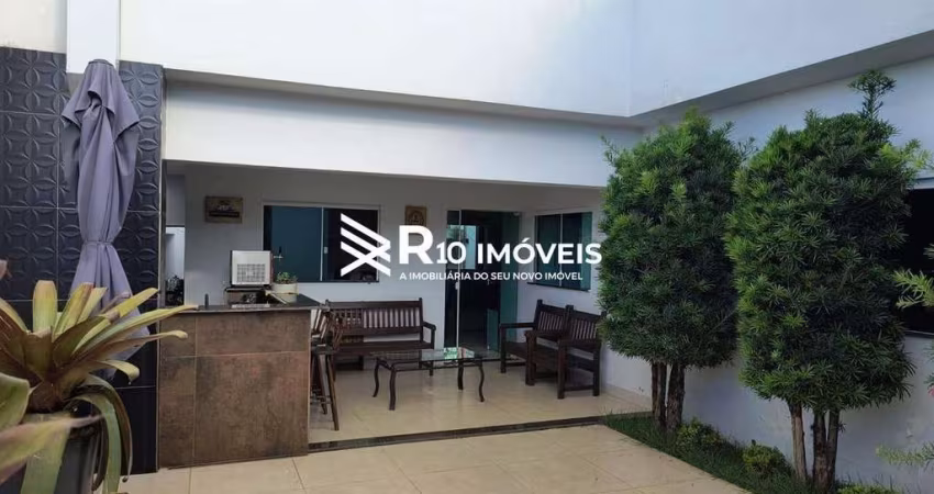 Casa à venda, 3 quartos, 1 suíte, 3 vagas - Bairro Granada, Uberlândia MG