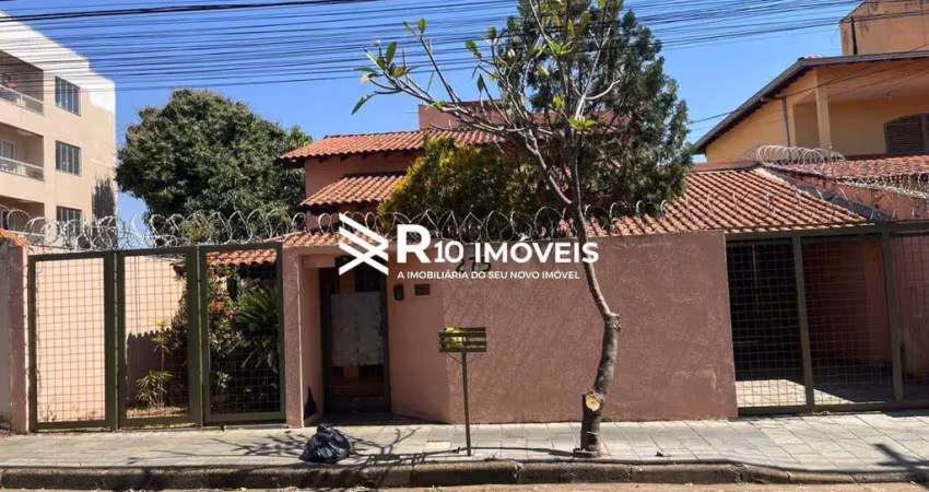 Casa para aluguel, 3 quartos, 1 suíte, 2 vagas - bairro santa monica, uberlândia mg