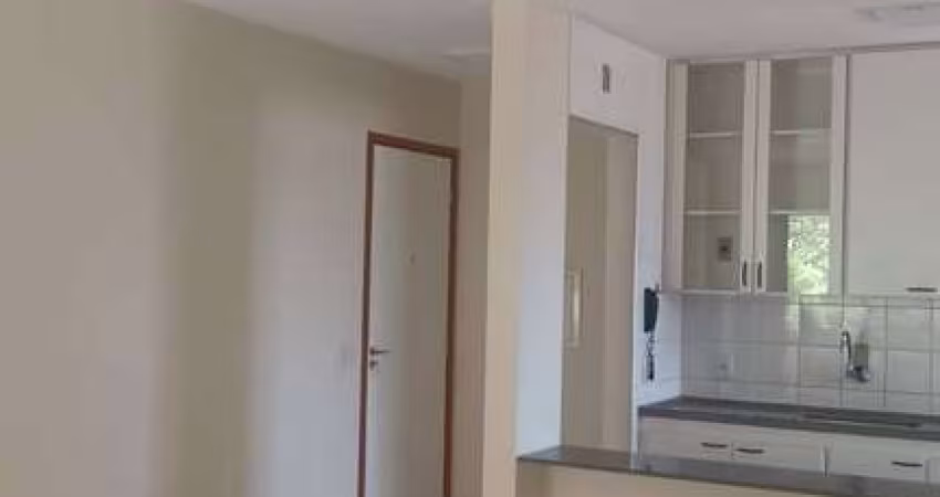 Apartamento Vila Inglesa Primeiro Andar com armários