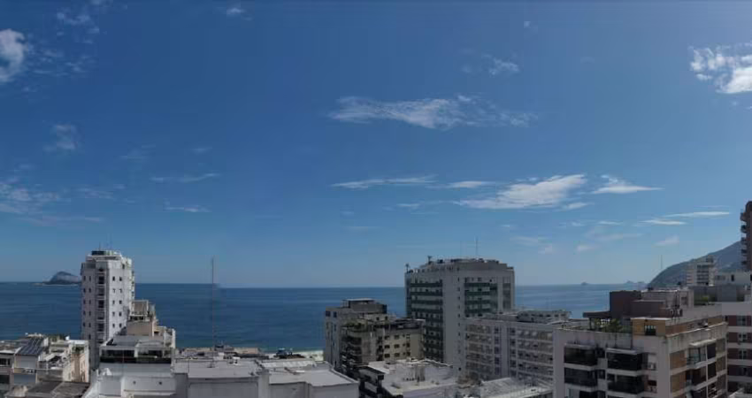 Apartamento Flat, no luxuoso Marias Estúdios Ipanema,  entre Postos 8 e 9, a poucos passos da Praia de Ipanema.