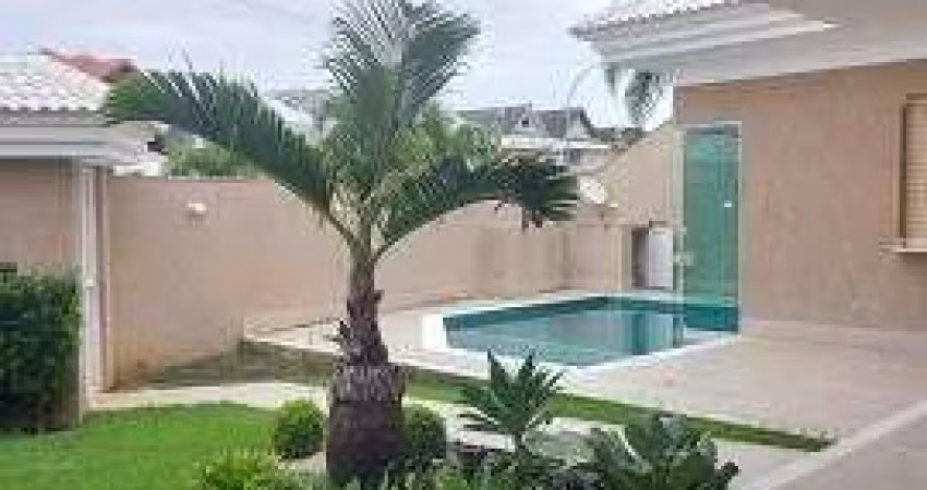 Casa Triplex de Alto Padrão, 343m² com 5 suítes com closet, espaço gourmet, piscina e sauna, no Interlagos Quality na Barra.