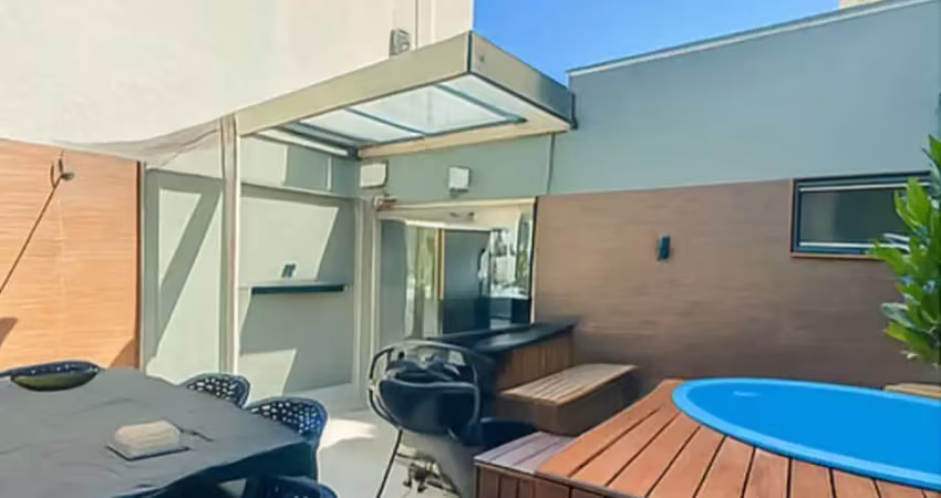 Reformada Cobertura 180m², Original 3 quartos, 2 Vagas, próximo ao Fasano Hotel e Praia de Ipanema