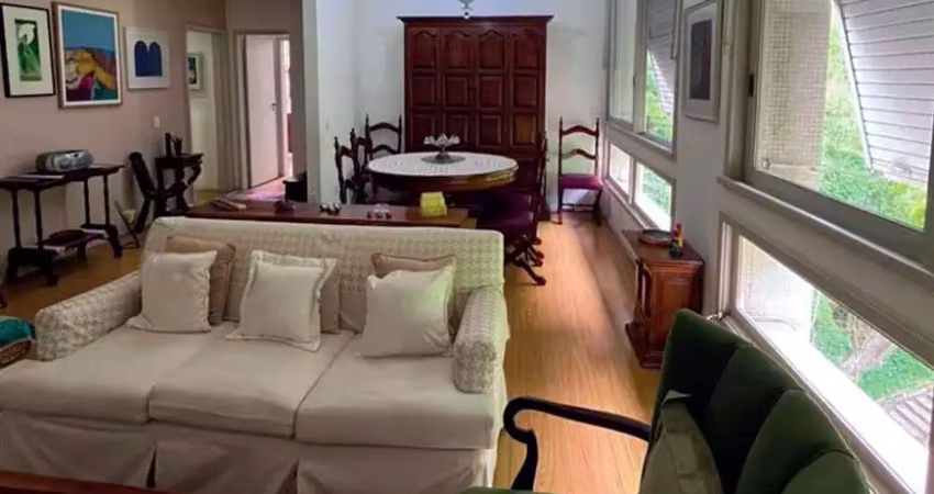 Apartamento 95m² em copacabana – vista verde, lazer, 1 vaga, a poucos passos do metrô arcoverde e copacabana palace