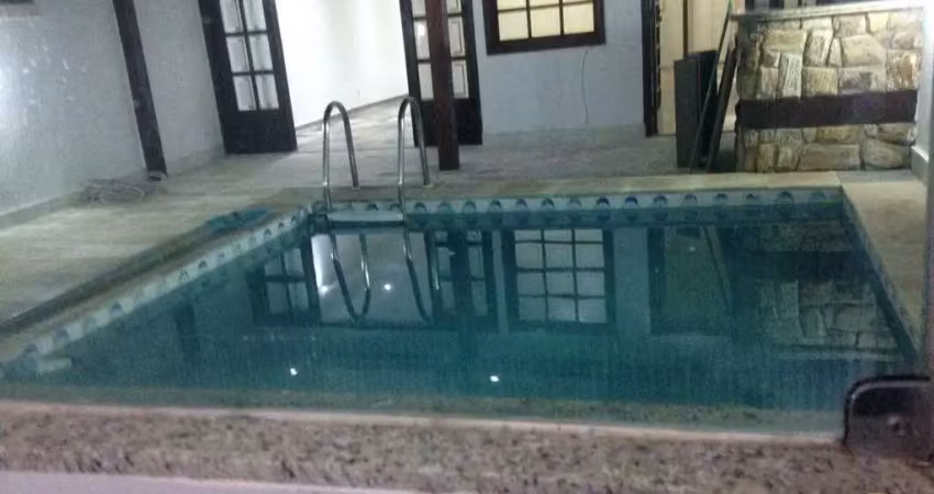 Casa com 4 quartos para alugar na Barra da Tijuca, Rio de Janeiro 