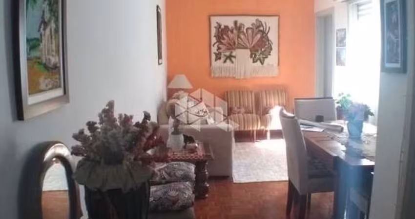 Apartamento de 2 quartos no bairro Santana.