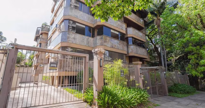 Apartamento de 2 quartos c/lareira e churrasqueira, 2 vagas no bairro Bela Vista