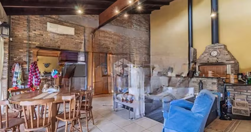 Sitio com 4.989m22², com benfeitorias na estrada da branquinha