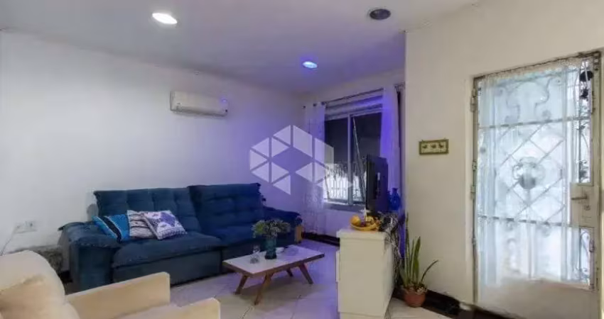 Casa com 3 quartos à venda na Rua Germano Hasslocher, 235, Azenha, Porto Alegre