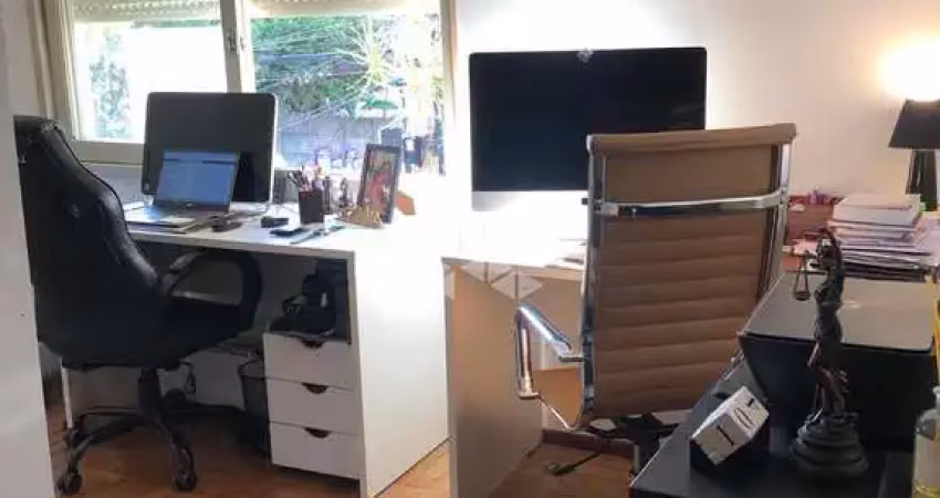 Apartamento com 75m² e 2 quartos à venda no partenon