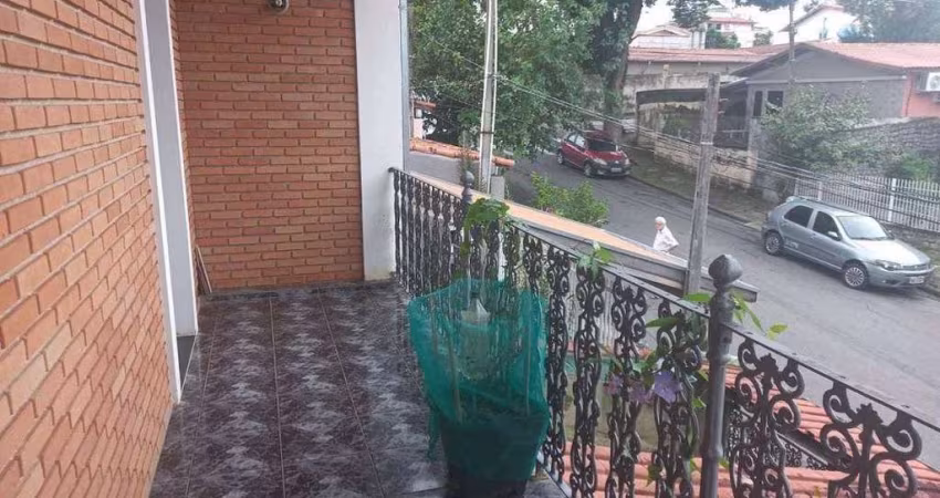 Casa com 3 dormitórios à venda, 304 m² por R$ 700.000,00 - Jardim Augusta - São José dos Campos/SP