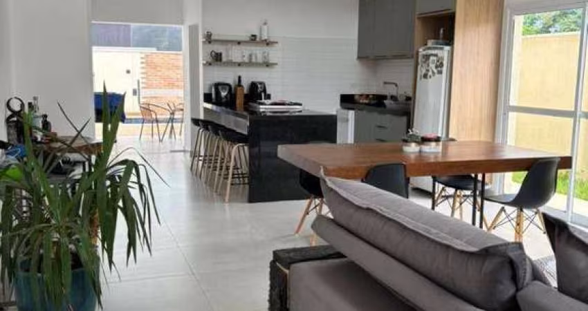 Casa com 3 dormitórios à venda, 165 m² por R$ 1.150.000,00 - Condomínio Terras do Vale - Caçapava/SP