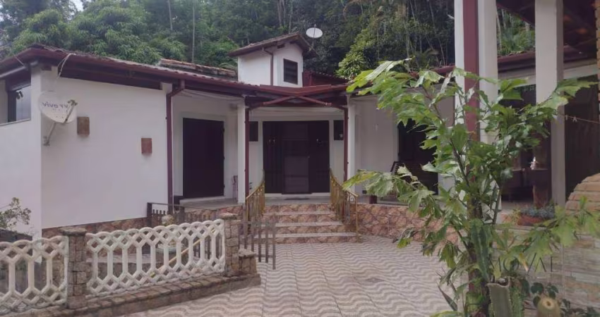 Casa com 2 dormitórios à venda, 269 m² por R$ 750.000,00 - Sumaré - Caraguatatuba/SP