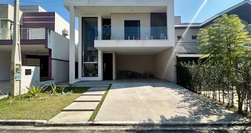 Casa com 3 dormitórios à venda, 200 m² por R$ 1.500.000,00 - Parque Califórnia - Jacareí/SP