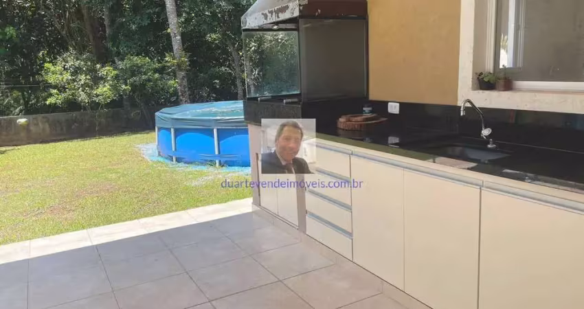 Vende-se Casa com 3 Suítes, Área Gourmet, Garagem Coberta, km 36Rap. Tav.
