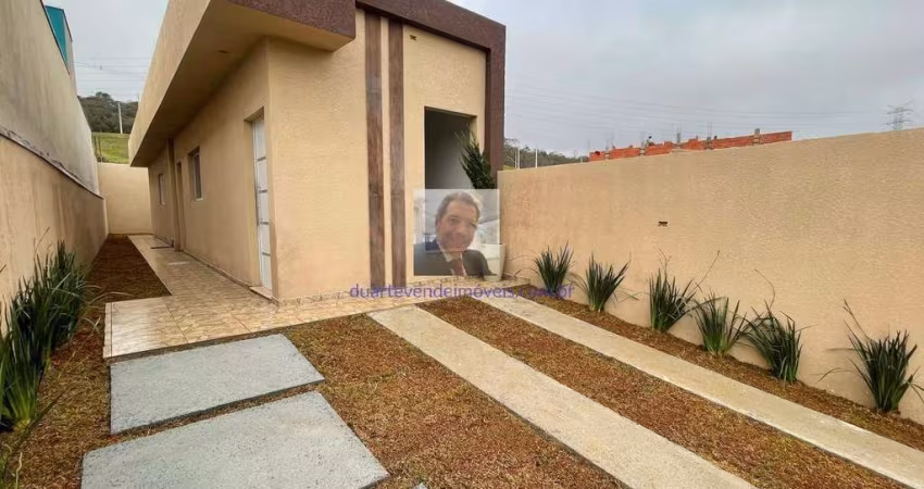 Casa Térrea, 2dorm, 2 vagas, no Loteamento Comviva Cotia, PQ das Rosas 2. 