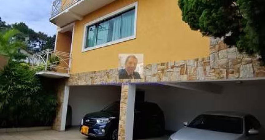 Casa a Venda 3 SUÍTES, area Gourmet, colada ao Parque dos Príncipes em Osas