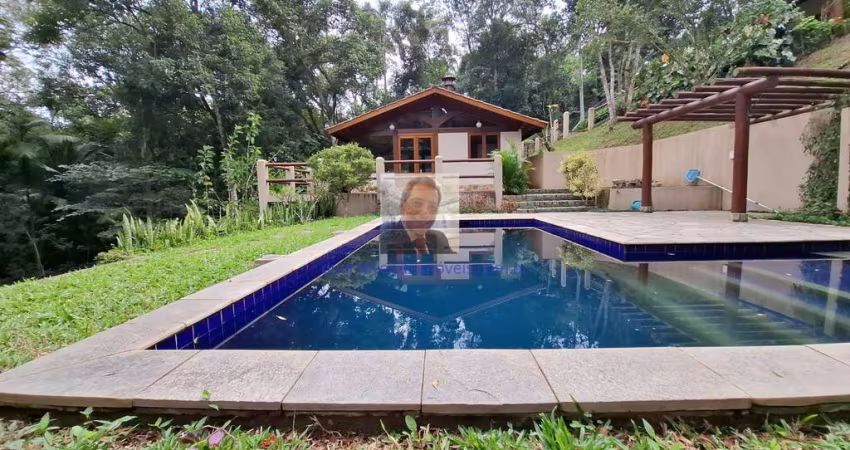 Casa a Venda Miolo da Granja estilo chacara, Cond. Paisage Renoir km 26 RT.