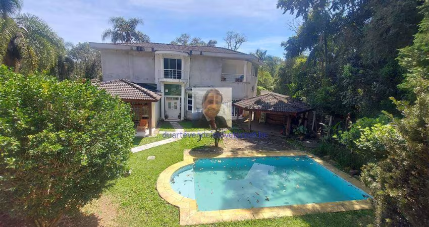 Vende-se Casa 4 suítes, Piscina, Cond. Vila Verde a 3km da Rap. Tav. 