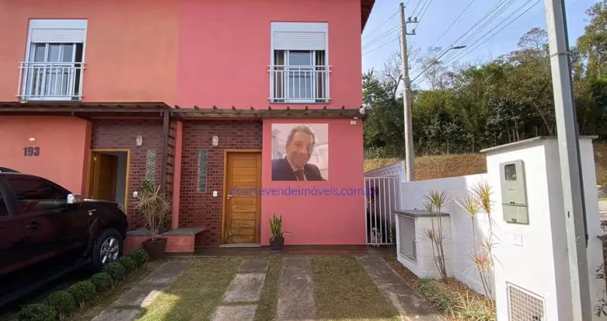 Vende-se casa 2dorm, 2 vagas, no condomínio club e home bosque dos pássaros