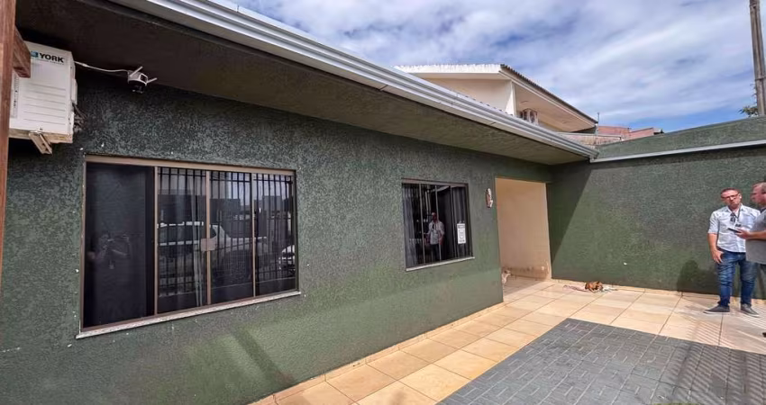 Casa para venda e/ou locação no bairro Canadá, Cascavel, PR