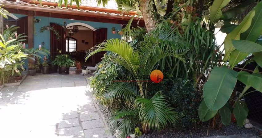 Casa com 3 dormitórios à venda, 180 m² por R$ 750.000,00 - Piratininga - Niterói/RJ