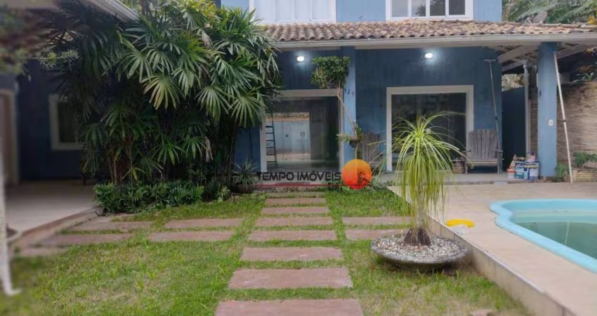 Casa com 5 quartos  à venda, 244 m² por R$ 800.000 - Sape - Niterói/RJ