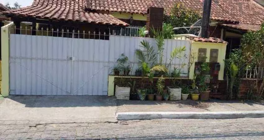 Casa com 3 quartos (1 suíte) à venda no condomínio beija flor ii por r$ 315.000 - galo branco - são gonçalo/rj
