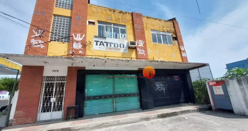 Prédio à venda na Estrada Francisco da Cruz Nunes, Piratininga, Niterói