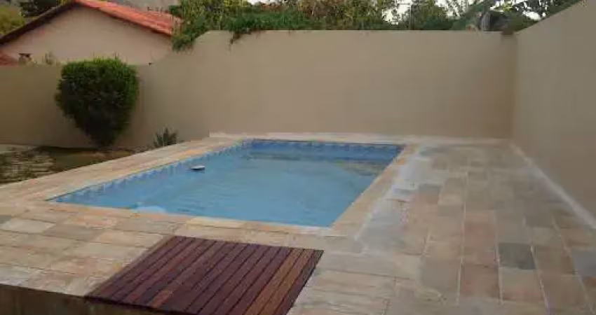 Casa com 3 qurtoss à venda, 180 m² por r$ 810.000 - itaipu - niterói/rj