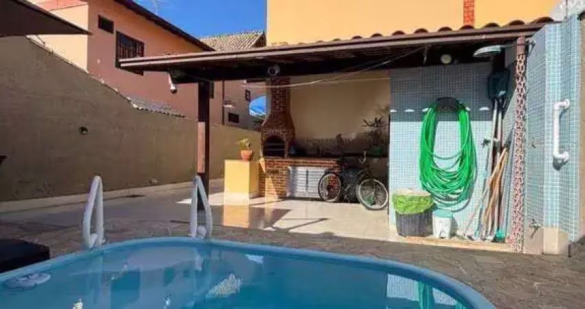 Casa com 3 quartos sendo 1 suíte à venda, 225 m² por r$ 780.000 - itaipu - niterói/rj