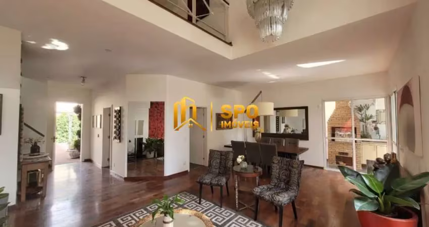 Casa de Condomínio  280 metros com 4 suites, na Chácara Santo Antonio.