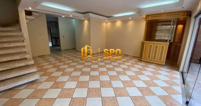 Casa de 245 metros a venda com 3 quartos e 3 vagas no Parque Colonial
