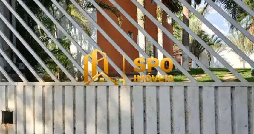 Casa em condomínio com 4 quartos, 1 suite , piscina , hidromassagem , sauna