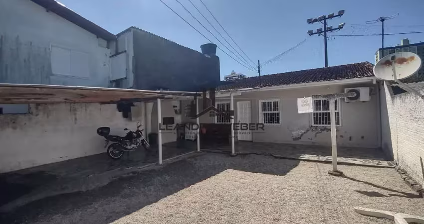 Casa com loja comercial - jardim cidade florianópolis - são josé