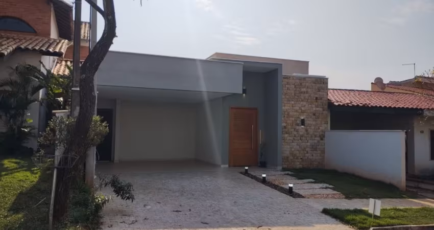 LINDA CASA TÉRREA  localizada no Granja Olga