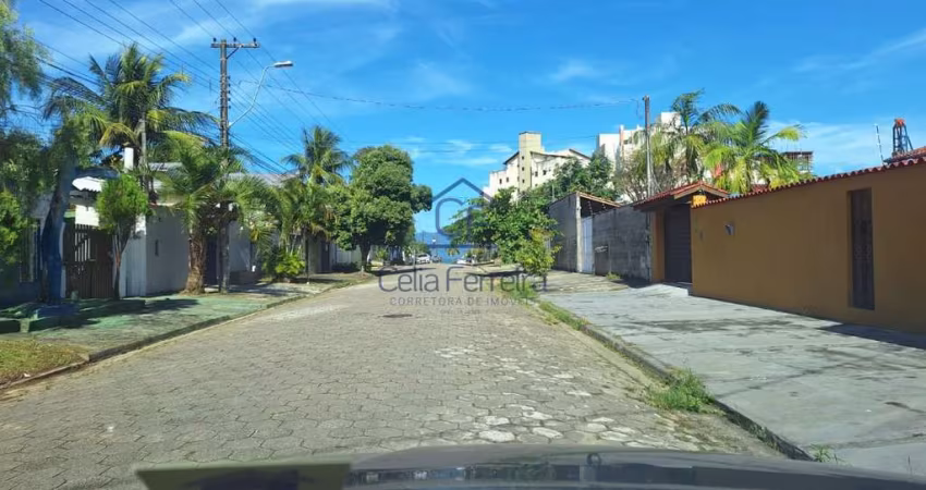 Excelente terreno para construção de um edifício próximo a 250m da praia Martim de Sá - Caraguatatuba/SP