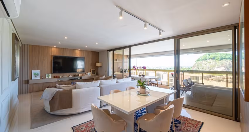 Apartamento de 217M² com 4 quartos (4 suítes) - Royal Blue / Barra da Tijuca.