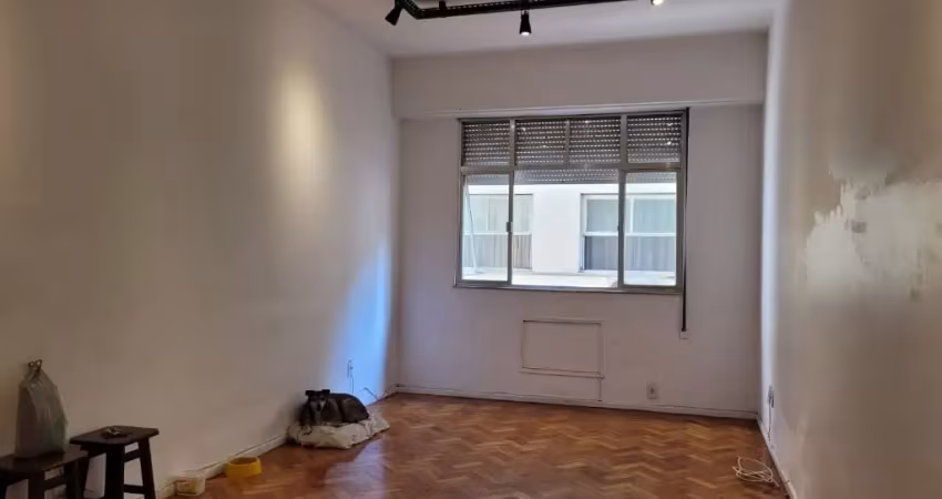 Apartamento à Venda em Botafogo, com 3 Quartos + Dependência completa Rio de Janeiro/RJ