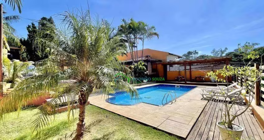 Casa com 3 dormitórios à venda, 494 m² por R$ 1.470.000,00 - Chácara dos Lagos - Carapicuíba/SP