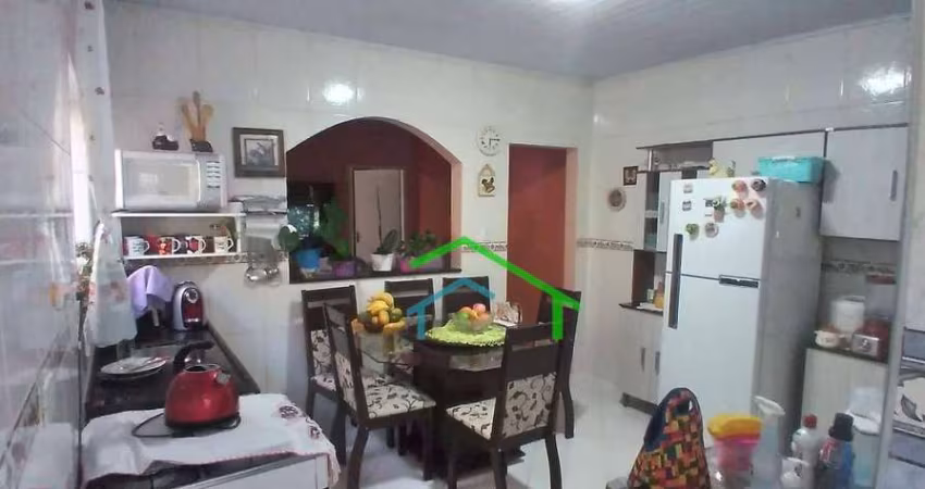 Casa à venda no Centro de Carapicuíba/SP - com 3 Quartos.