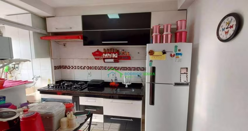 Apartamento com 2 dormitórios à venda, 43 m² por R$ 219.900,00 - Parque Jandaia - Carapicuíba/SP
