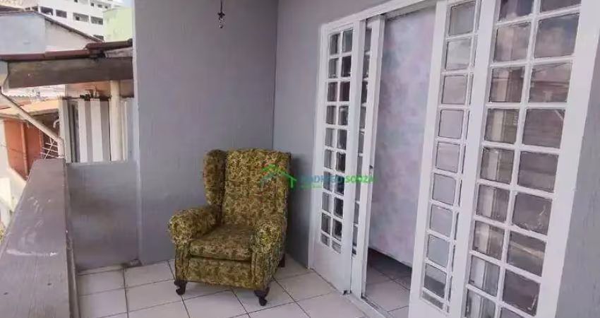 Espaçosa casa na vila dirce, carapicuíba/sp - ideal para famílias grandes!