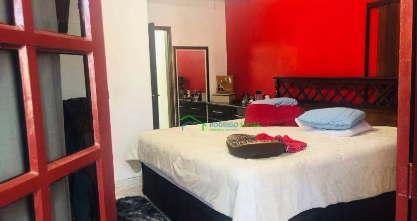 Casa com 3 dormitórios à venda, 150 m² por R$ 770.000,00 - Vila Gustavo Correia - Carapicuíba/SP