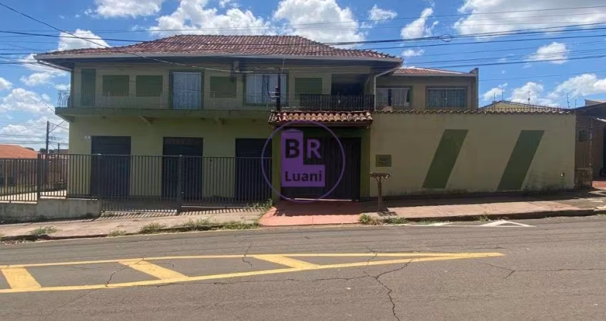 Sobrado residencial com galpão comercial próximo ao Shopping Boulevard