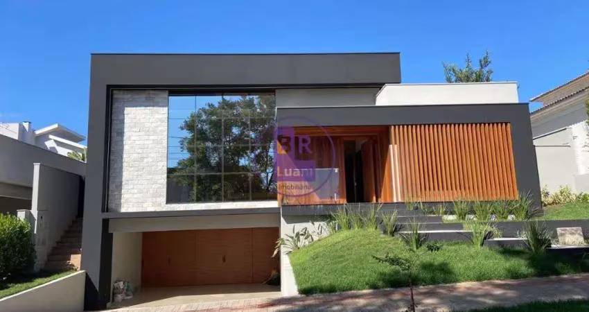 Casa em alto padrao no Condominio Sun Lake a venda