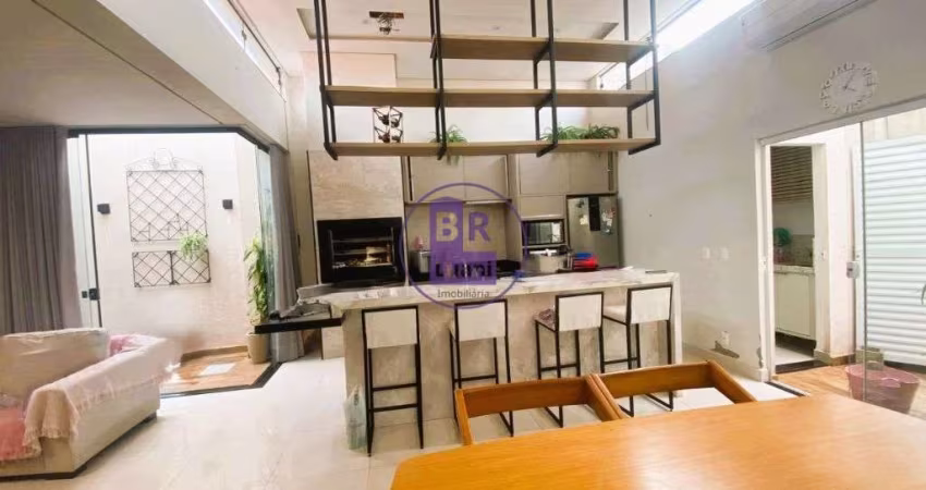 Linda casa com no condomínio Terra nova