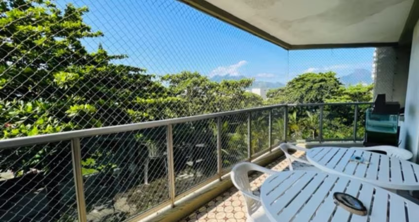 Imperdível oportunidade! Apartamento na Barra da Tijuca, Rio de Janeiro-RJ: 4 quartos, 1 suíte, 3 salas, 4 banheiros, 2 vagas de garagem e 200m².