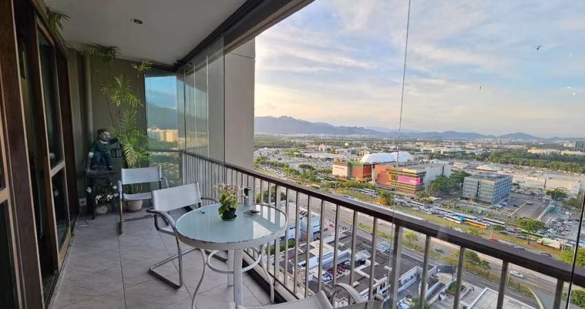 Apartamento na Barra da Tijuca - 4 Quartos, 1 Suíte, 2 Salas, 4 Banheiros, 2 Vagas, 161m² - Sol da Manhã, Reformado, Condominio Nova Ipanema
